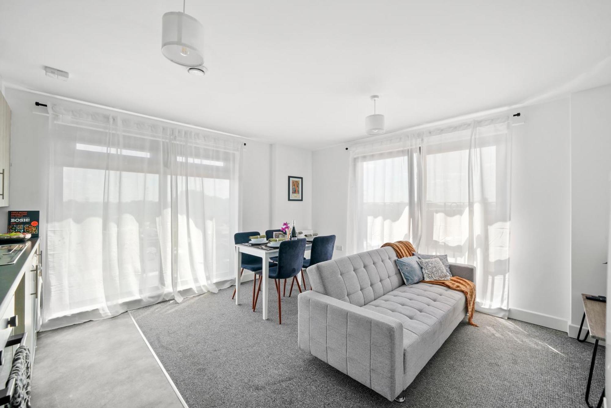 One And Two Bed Apartments Slough Near Heathrow Colnbrook Экстерьер фото