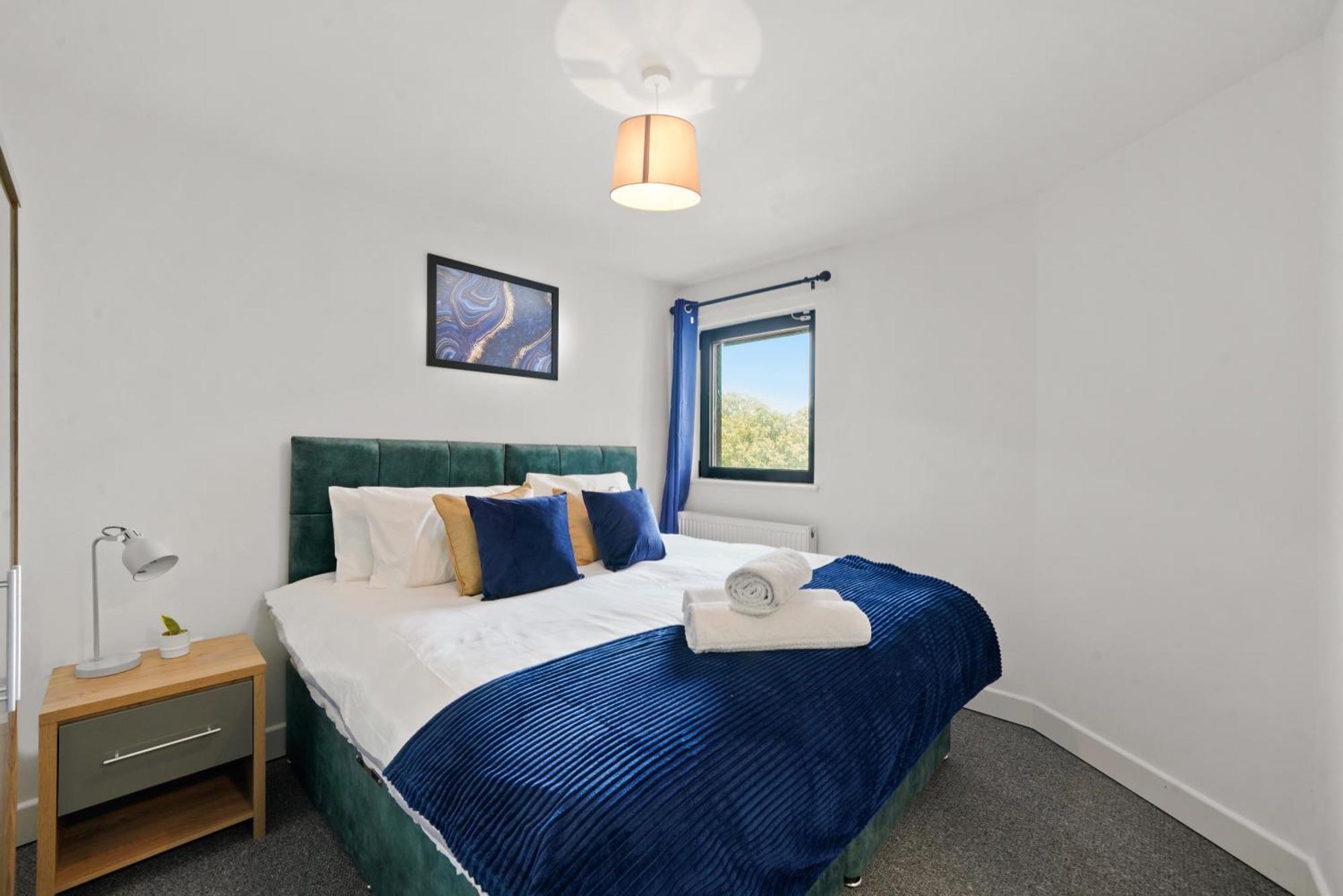 One And Two Bed Apartments Slough Near Heathrow Colnbrook Экстерьер фото