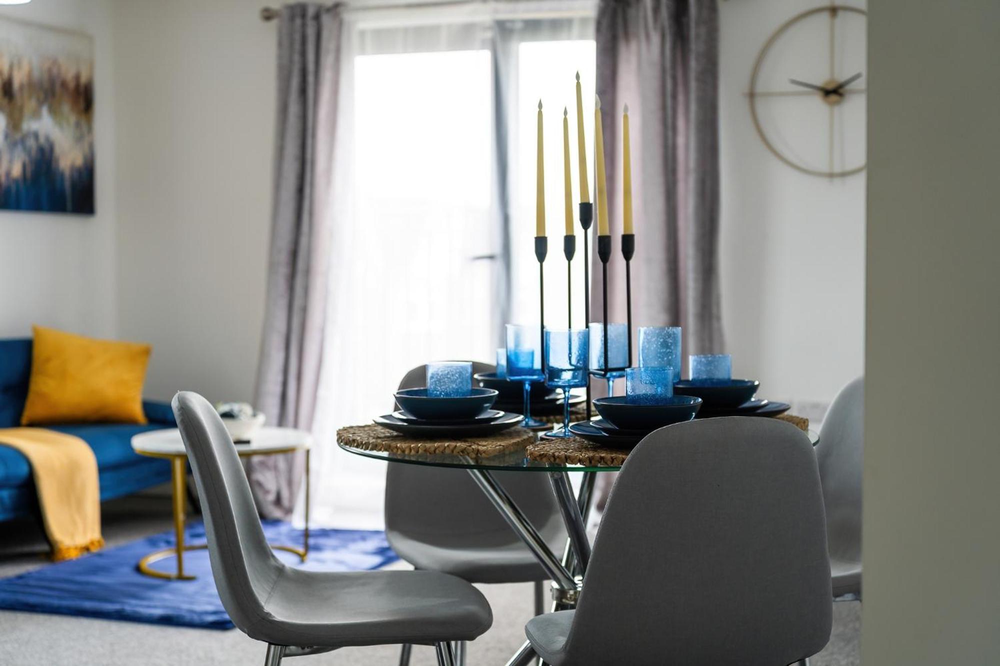 One And Two Bed Apartments Slough Near Heathrow Colnbrook Экстерьер фото