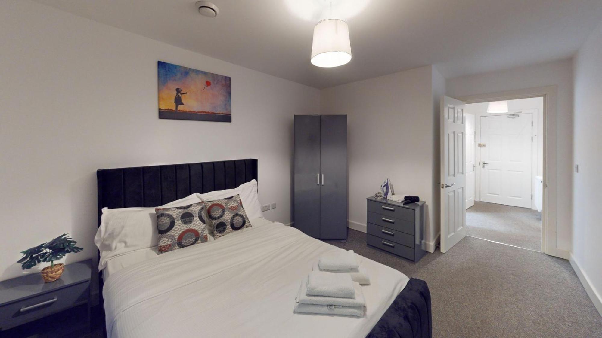 One And Two Bed Apartments Slough Near Heathrow Colnbrook Экстерьер фото