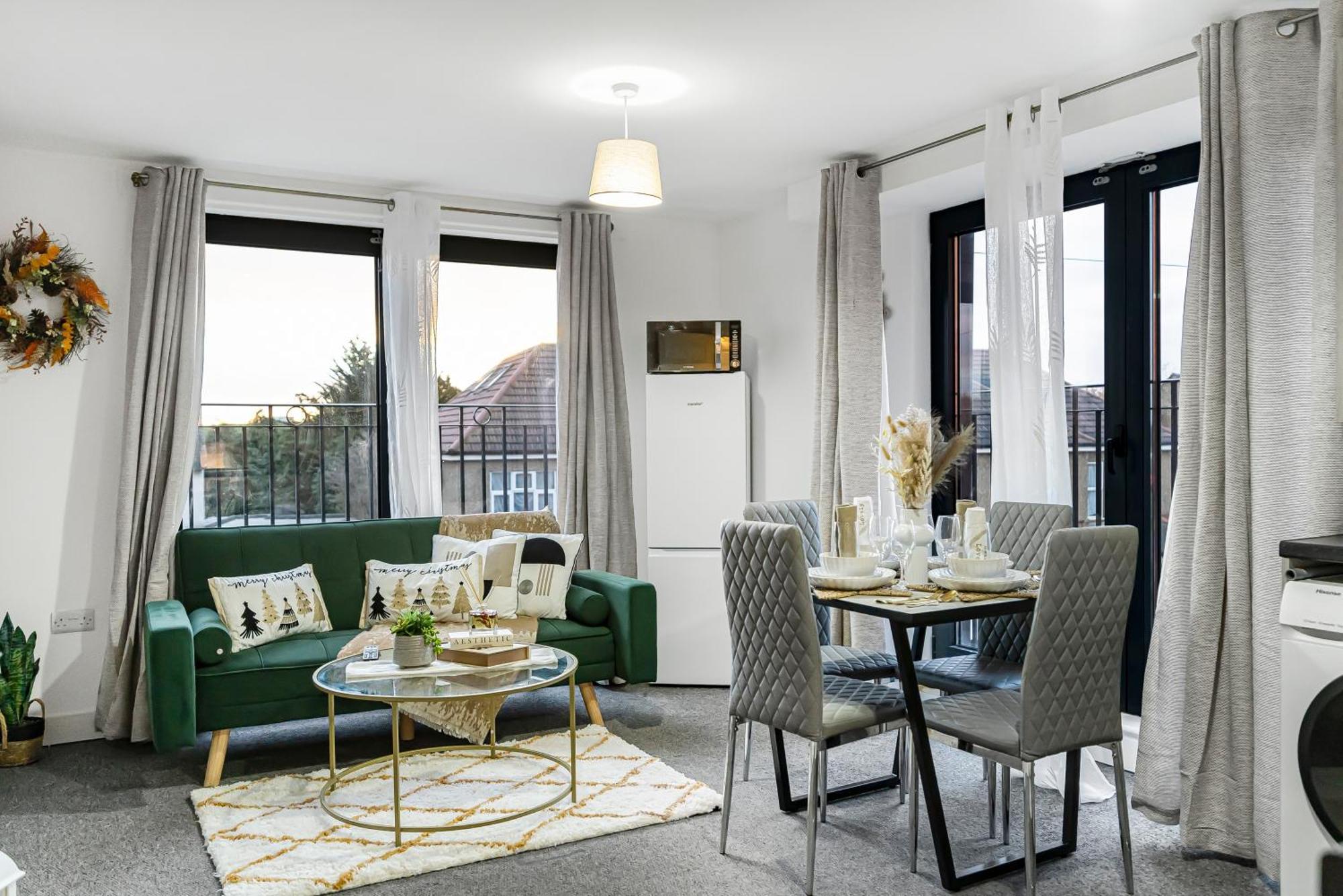 One And Two Bed Apartments Slough Near Heathrow Colnbrook Экстерьер фото